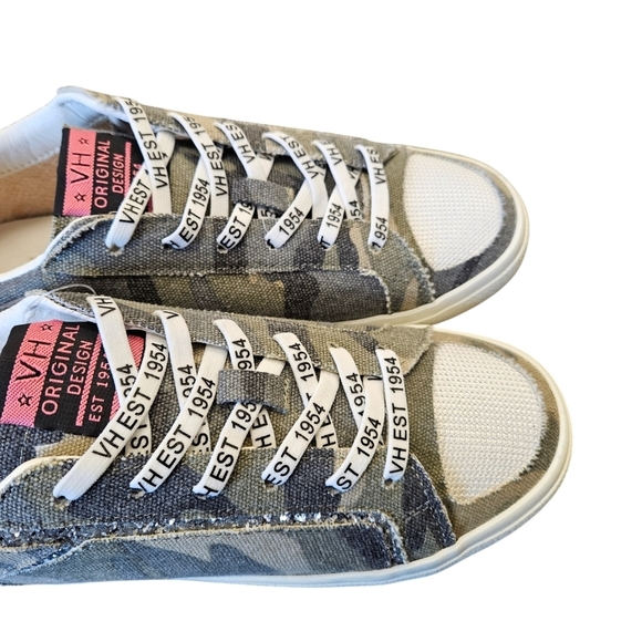 Vintage Havana Mikeyla Camo Slip-On Sneakers Womens NEW - Picture 4 of 7